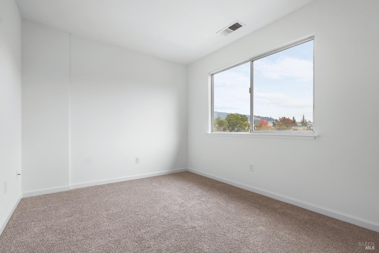 Detail Gallery Image 16 of 30 For 12 Alana Way, Cloverdale,  CA 95425 - 3 Beds | 1/1 Baths