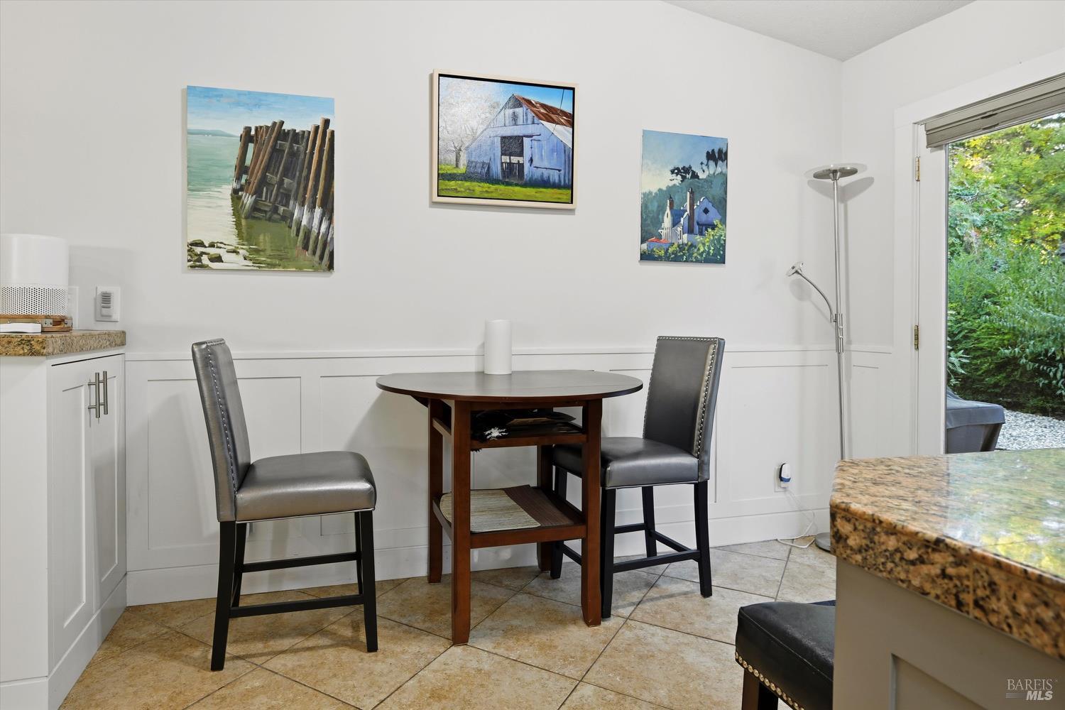 Detail Gallery Image 4 of 44 For 19453 Mountain Mdws, Hidden Valley Lake,  CA 95467 - 3 Beds | 2 Baths