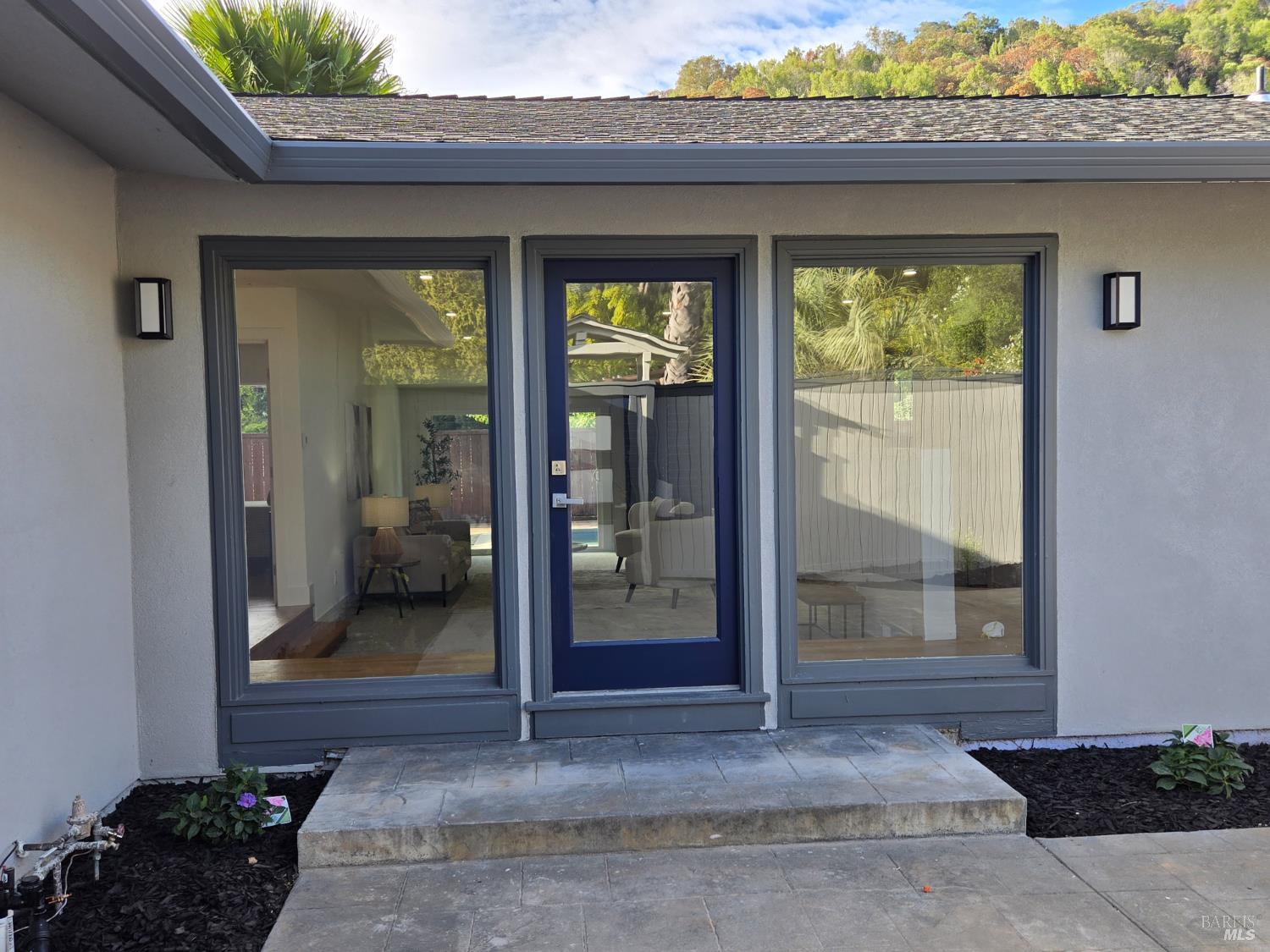 Detail Gallery Image 6 of 31 For 19 Unionstone Dr, San Rafael,  CA 94903 - 3 Beds | 2 Baths