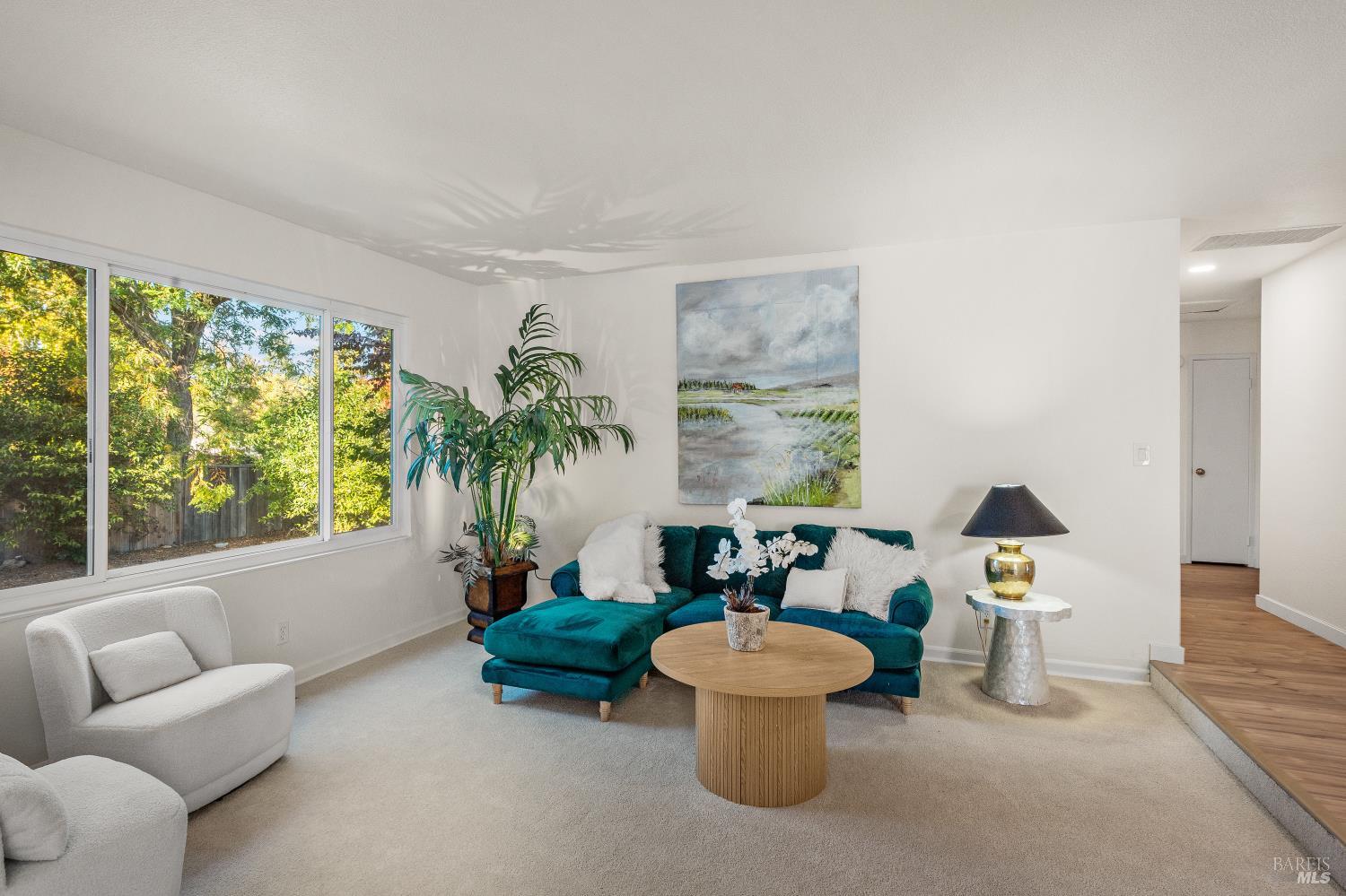 Detail Gallery Image 19 of 35 For 4127 Siskiyou Ave, Santa Rosa,  CA 95405 - 3 Beds | 2 Baths