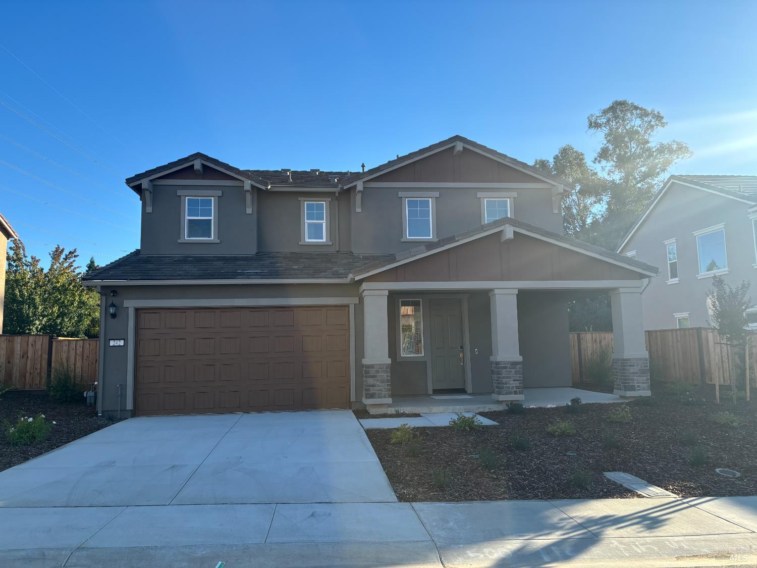 Front Image Thumbnail for BA325051836