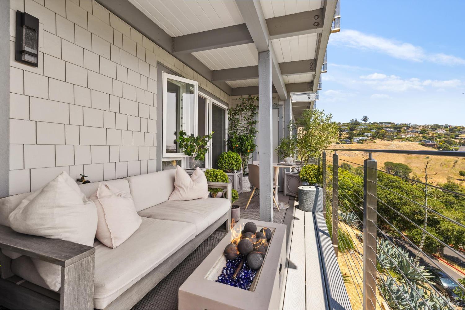 Detail Gallery Image 19 of 27 For 45 Harbor Oak Dr #14,  Tiburon,  CA 94920 - 1 Beds | 1 Baths