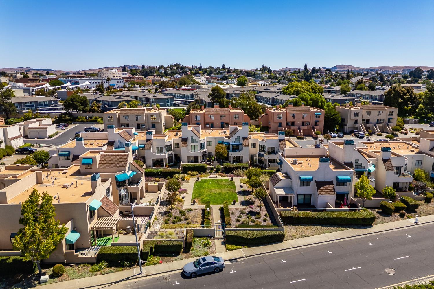 Detail Gallery Image 50 of 56 For 171 Nantucket Ln, Vallejo,  CA 94590 - 1 Beds | 1 Baths