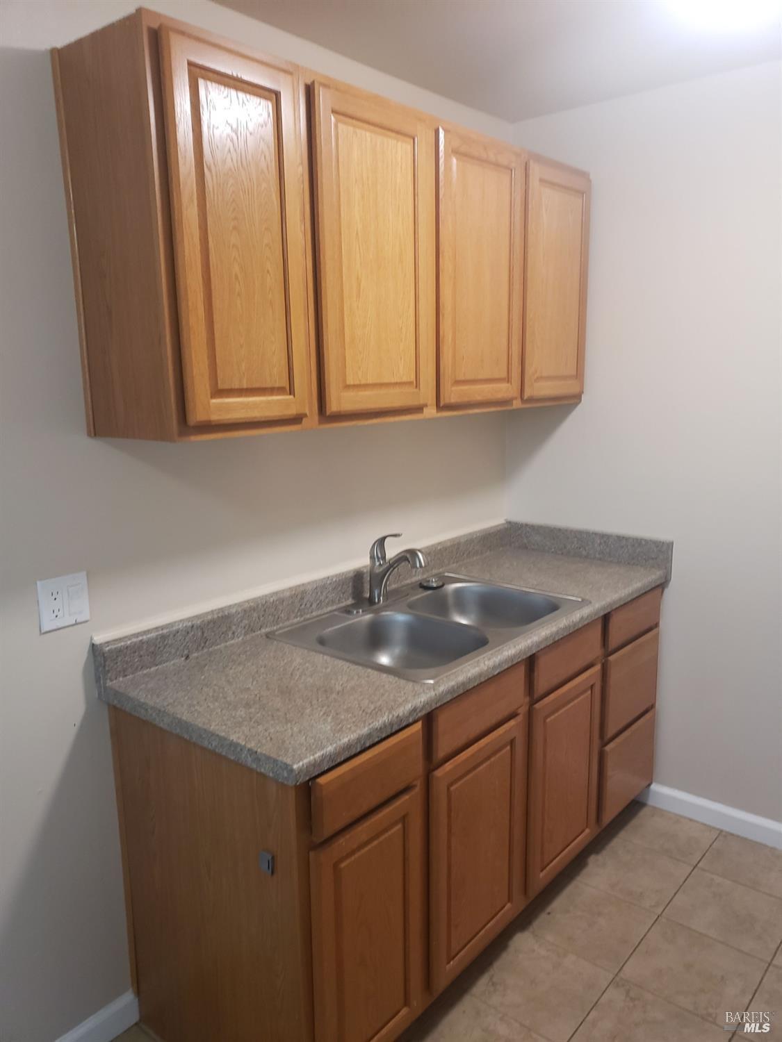 Detail Gallery Image 15 of 27 For 1712 Arthur Ct, Fairfield,  CA 94533 - – Beds | – Baths