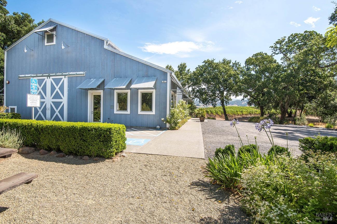 Detail Gallery Image 10 of 39 For 5566 Highway 128 Unkn, Geyserville,  CA 95441 - 3 Beds | 2 Baths