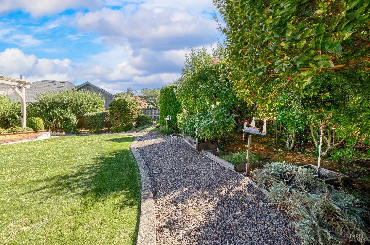 Detail Gallery Image 48 of 56 For 240 Silver Creek Cir, Santa Rosa,  CA 95409 - 3 Beds | 2 Baths