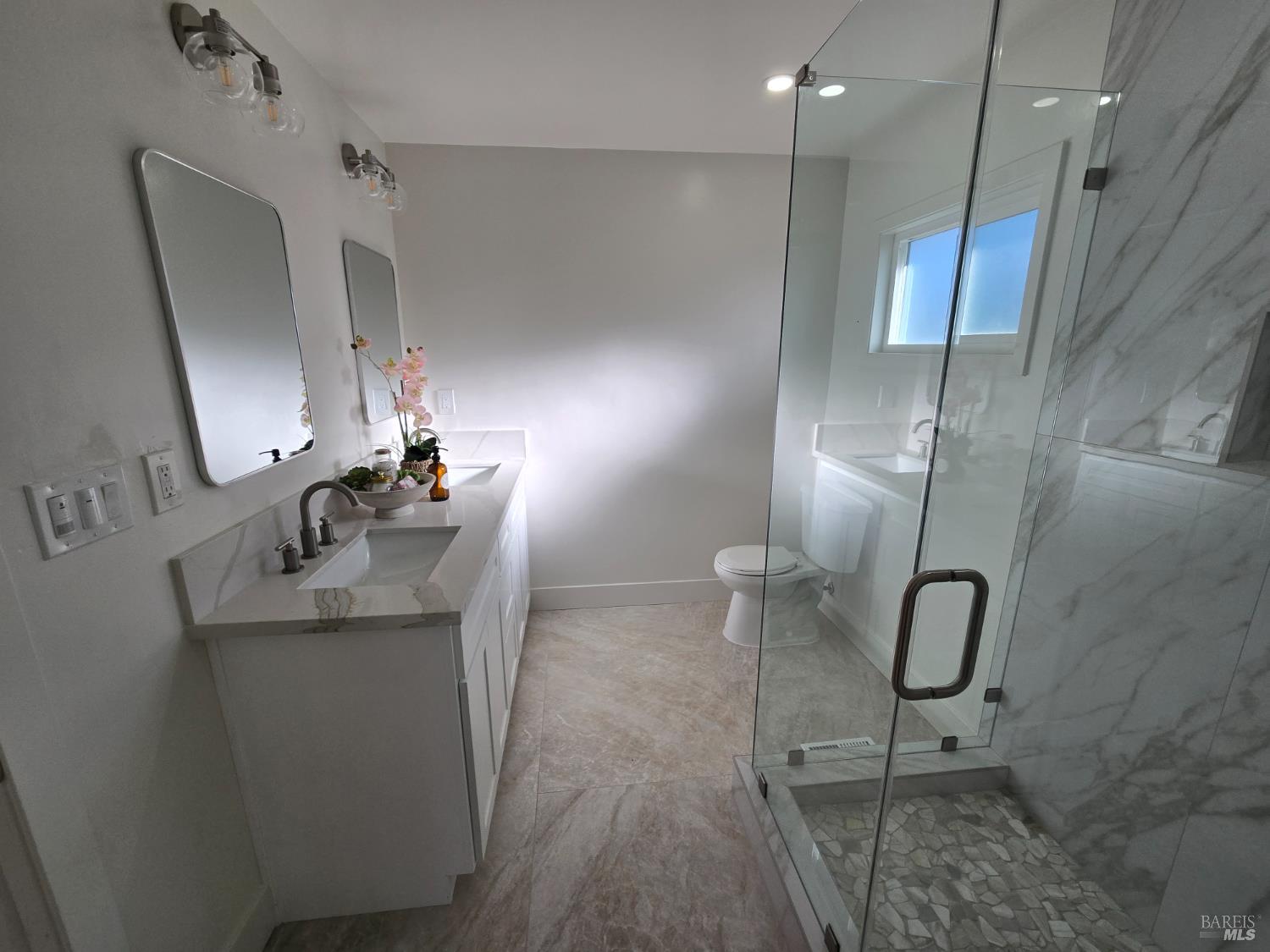 Detail Gallery Image 21 of 31 For 19 Unionstone Dr, San Rafael,  CA 94903 - 3 Beds | 2 Baths