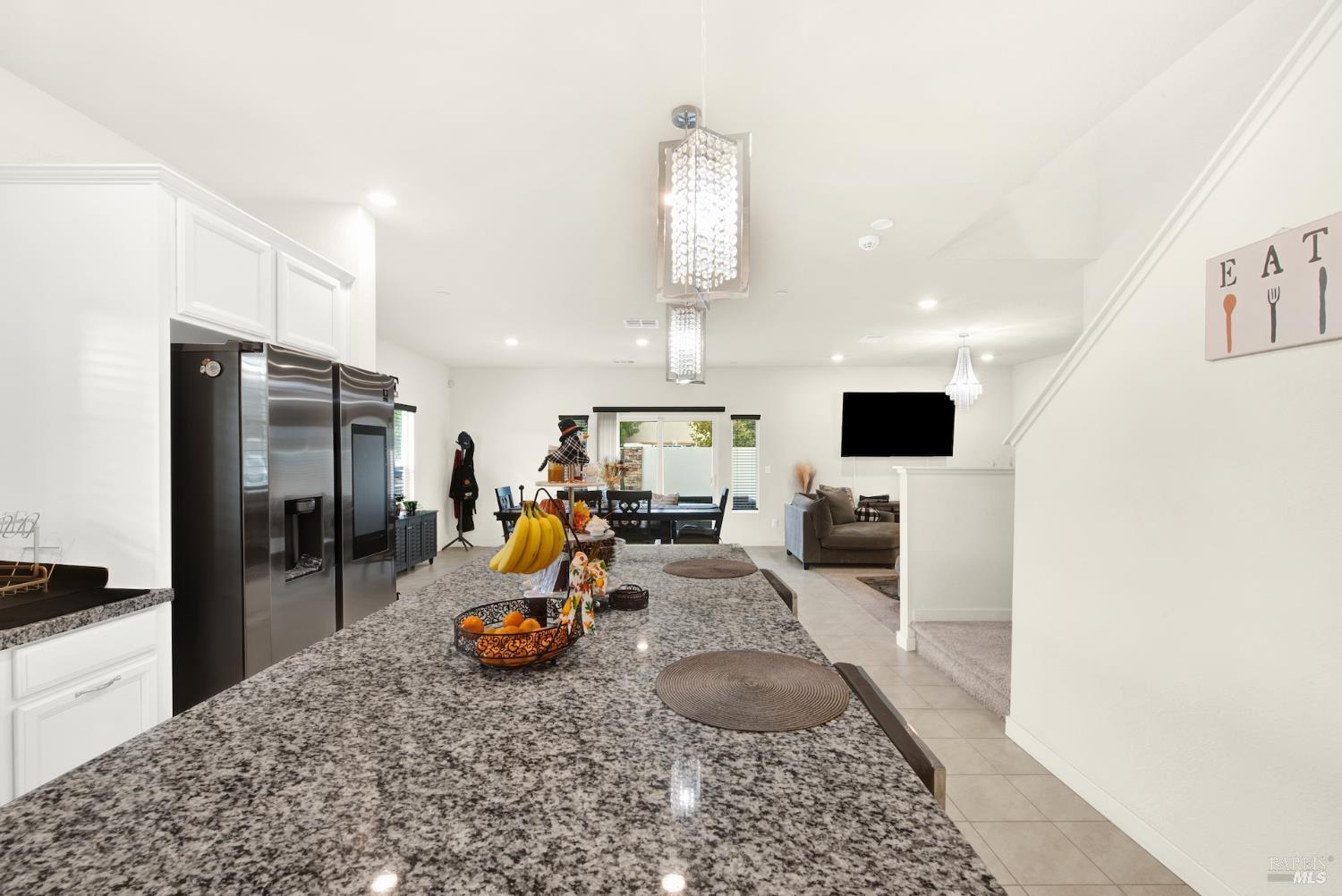 Detail Gallery Image 3 of 46 For 1100 Davidson Ct, Dixon,  CA 95620 - 4 Beds | 3 Baths