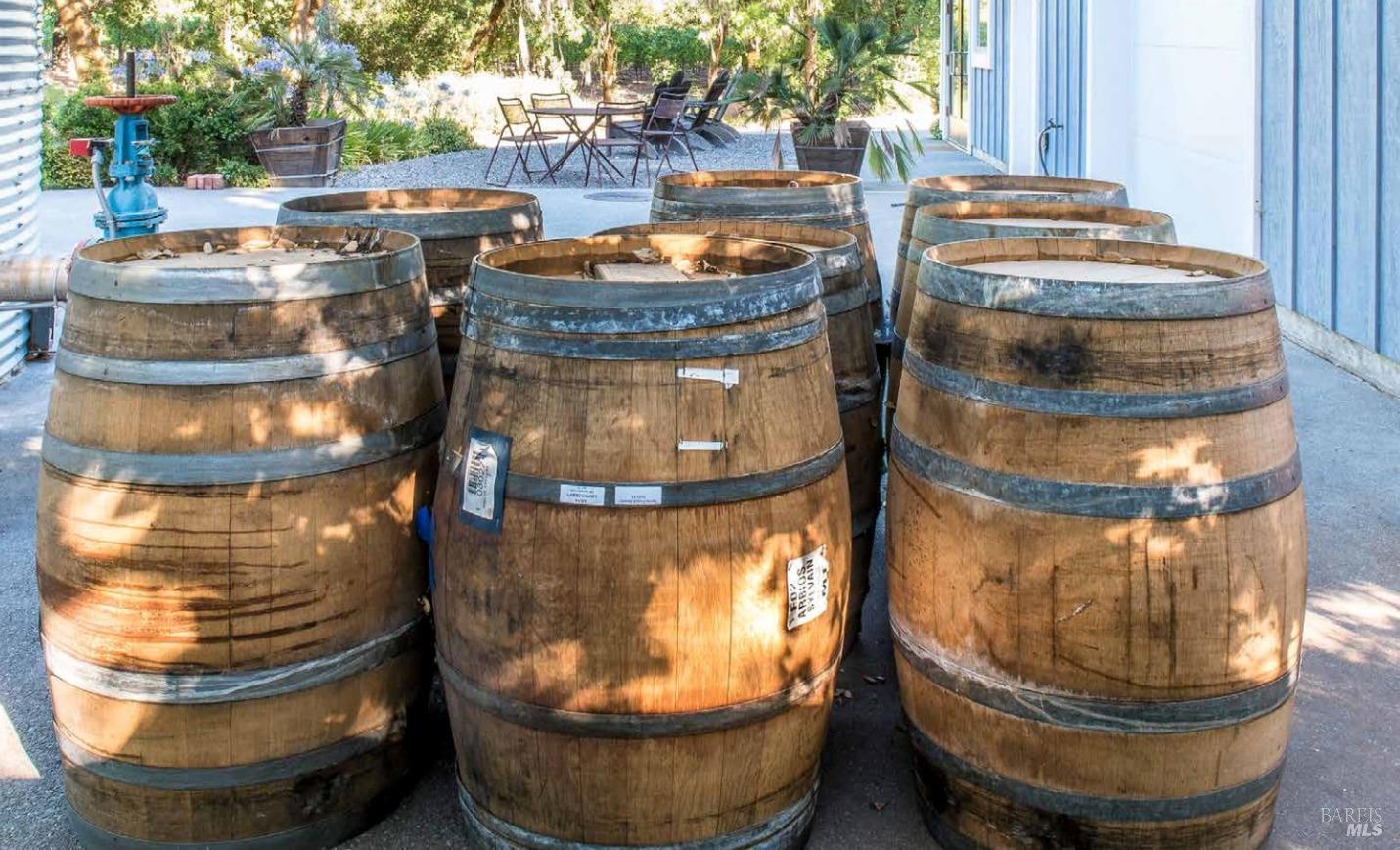 Detail Gallery Image 11 of 39 For 5566 Highway 128 Unkn, Geyserville,  CA 95441 - 3 Beds | 2 Baths