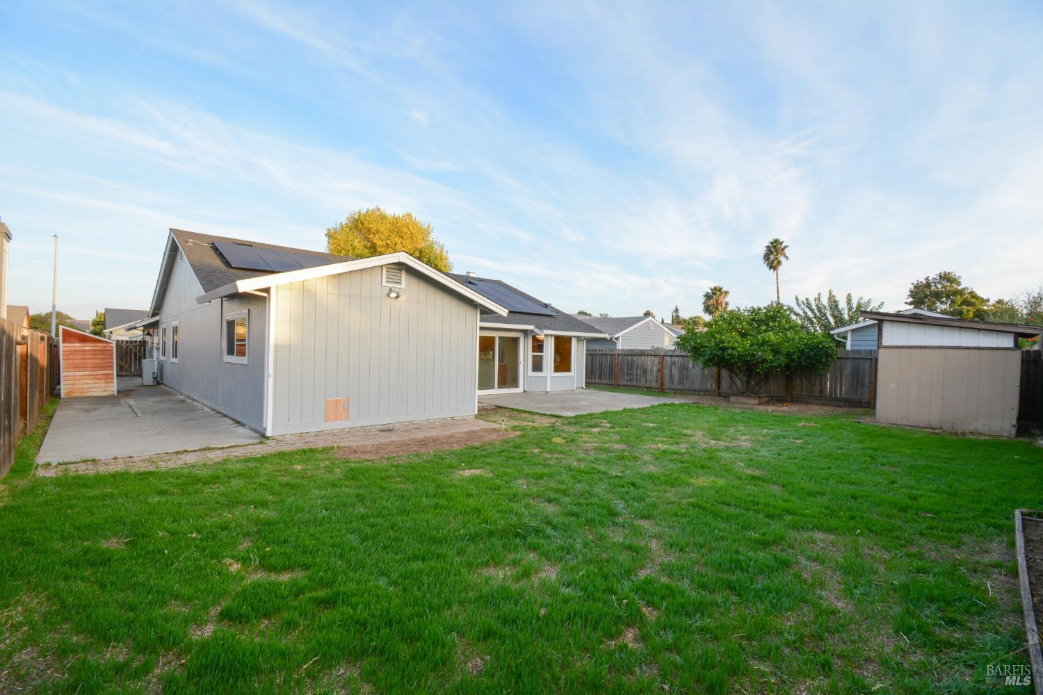 Detail Gallery Image 36 of 38 For 1314 Lois Ln, Suisun City,  CA 94585 - 4 Beds | 2 Baths