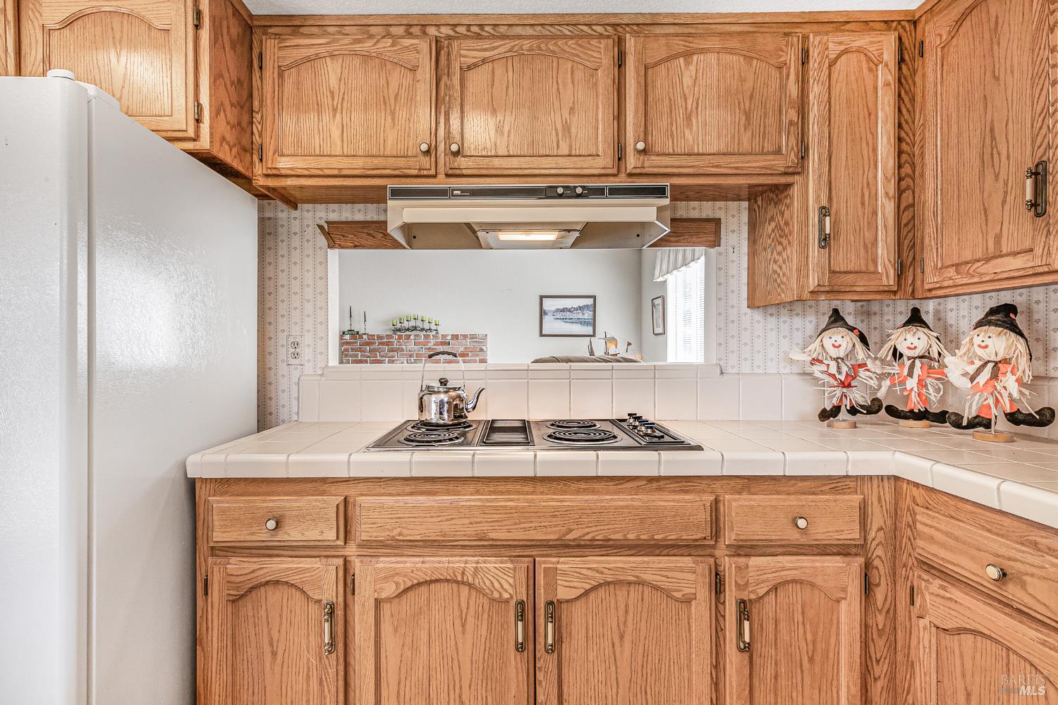 Detail Gallery Image 19 of 56 For 240 Silver Creek Cir, Santa Rosa,  CA 95409 - 3 Beds | 2 Baths