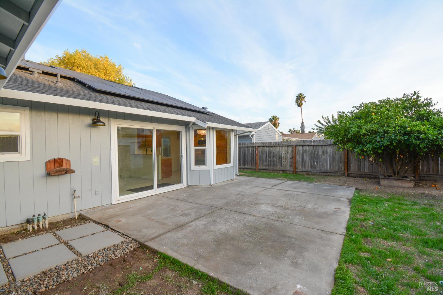 Detail Gallery Image 38 of 38 For 1314 Lois Ln, Suisun City,  CA 94585 - 4 Beds | 2 Baths