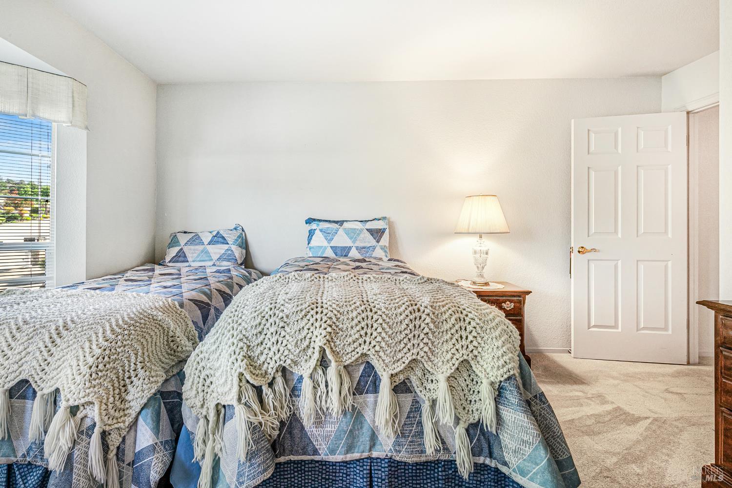 Detail Gallery Image 38 of 56 For 240 Silver Creek Cir, Santa Rosa,  CA 95409 - 3 Beds | 2 Baths