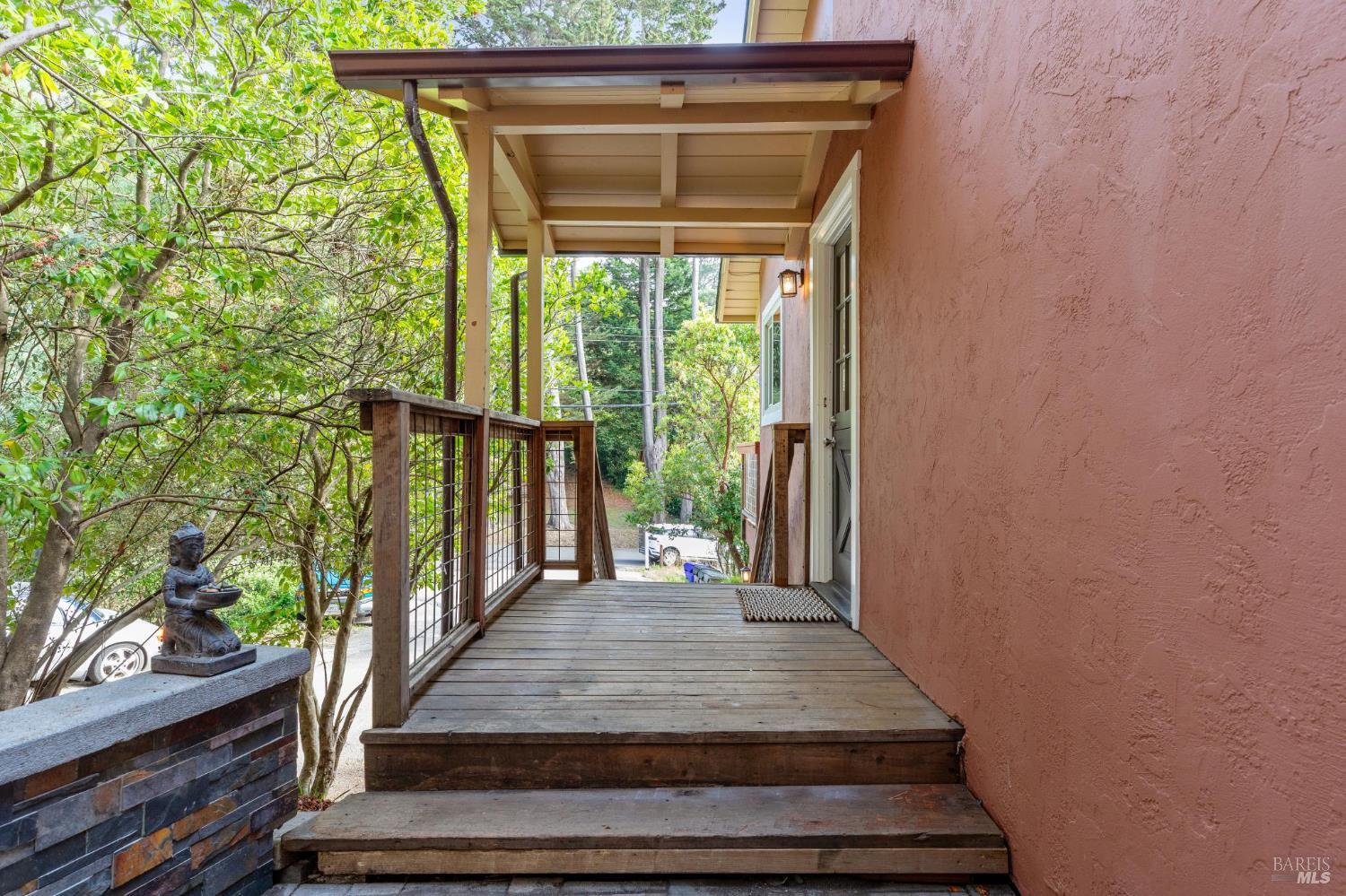 Detail Gallery Image 35 of 62 For 362 Pine Hill Rd, Mill Valley,  CA 94941 - 3 Beds | 2 Baths