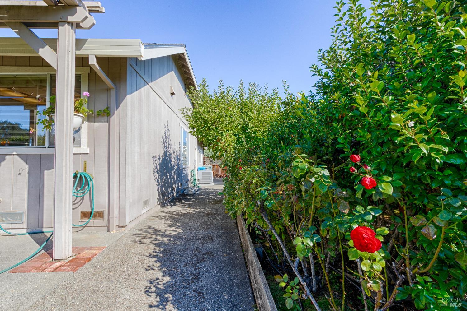 Detail Gallery Image 52 of 56 For 240 Silver Creek Cir, Santa Rosa,  CA 95409 - 3 Beds | 2 Baths