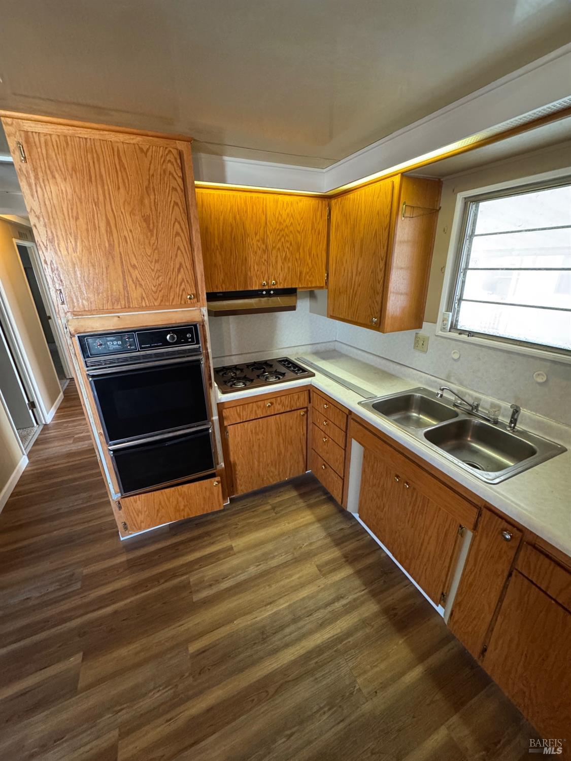 Detail Gallery Image 11 of 24 For 76 Heliotrope St, Vallejo,  CA 94589 - 2 Beds | 2 Baths