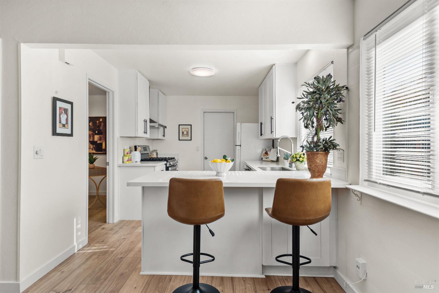 Detail Gallery Image 13 of 35 For 4127 Siskiyou Ave, Santa Rosa,  CA 95405 - 3 Beds | 2 Baths