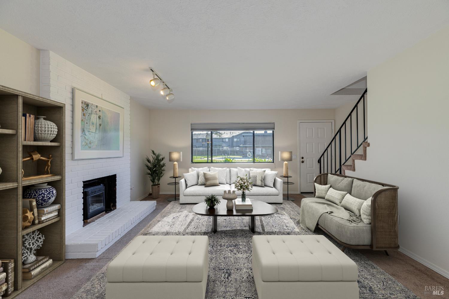 Detail Gallery Image 10 of 46 For 219 College View Dr, Rohnert Park,  CA 94928 - 3 Beds | 1/1 Baths