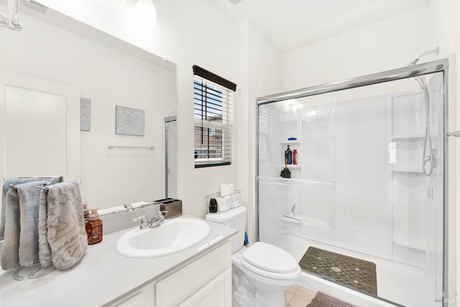 Detail Gallery Image 17 of 46 For 1100 Davidson Ct, Dixon,  CA 95620 - 4 Beds | 3 Baths