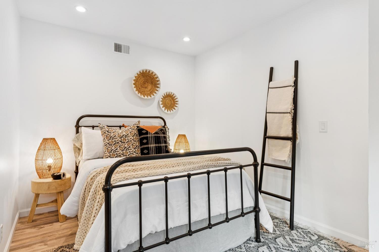 Detail Gallery Image 54 of 62 For 362 Pine Hill Rd, Mill Valley,  CA 94941 - 3 Beds | 2 Baths