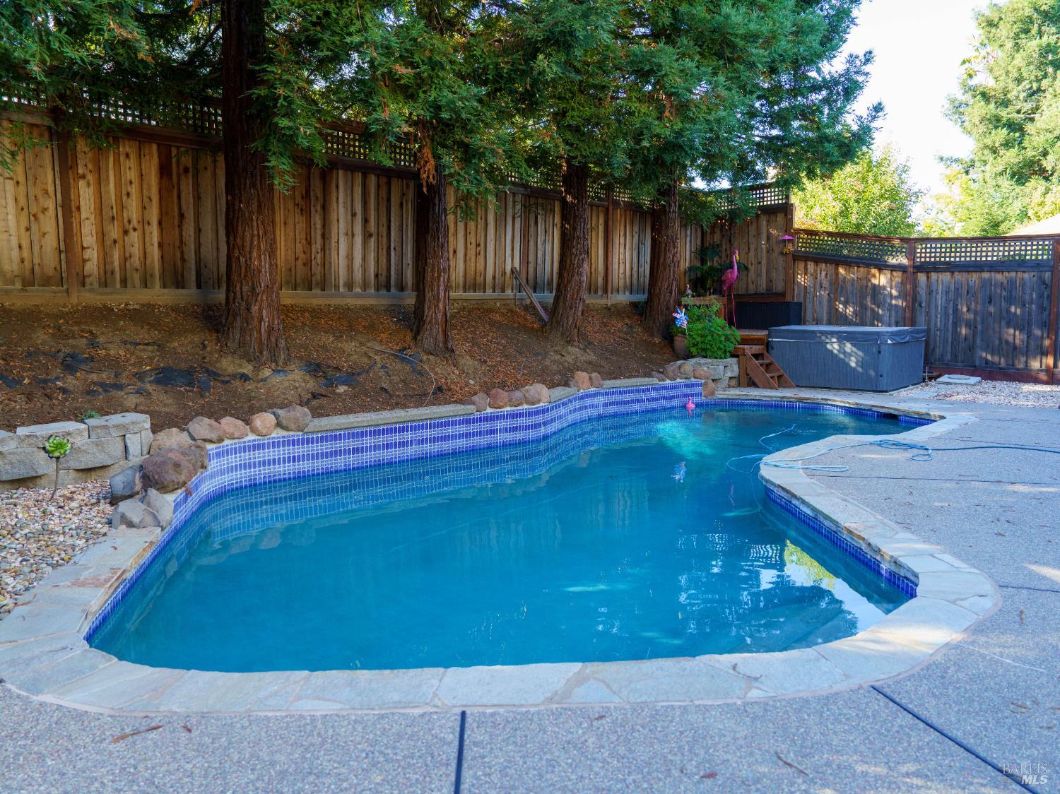 Detail Gallery Image 23 of 26 For 642 White Oak Ln, Vacaville,  CA 95687 - 4 Beds | 2/1 Baths