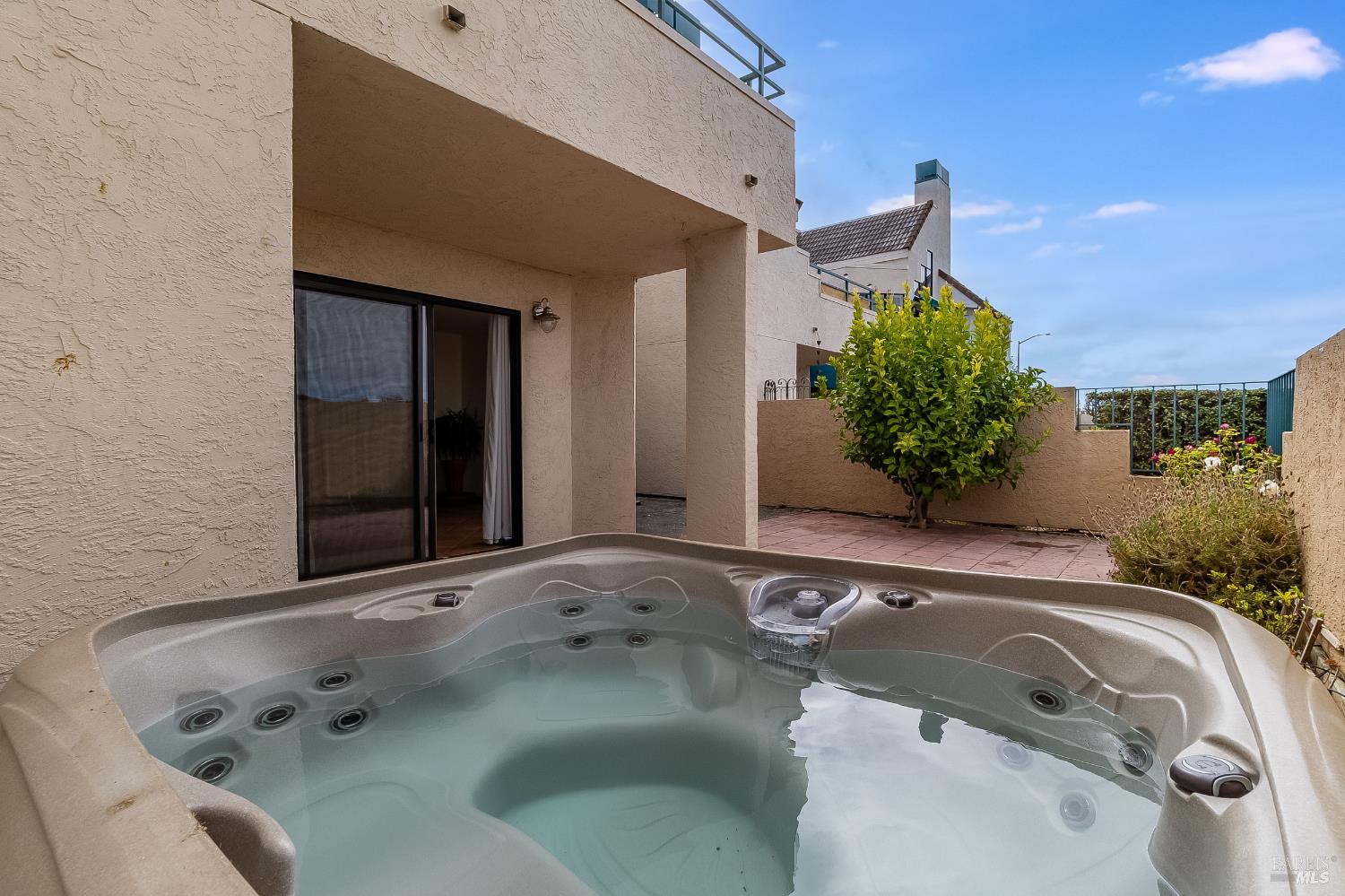 Detail Gallery Image 24 of 56 For 171 Nantucket Ln, Vallejo,  CA 94590 - 1 Beds | 1 Baths