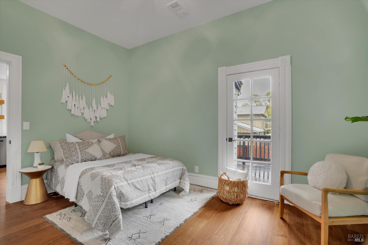 Detail Gallery Image 23 of 57 For 431 Brown St, Napa,  CA 94559 - 5 Beds | 2 Baths