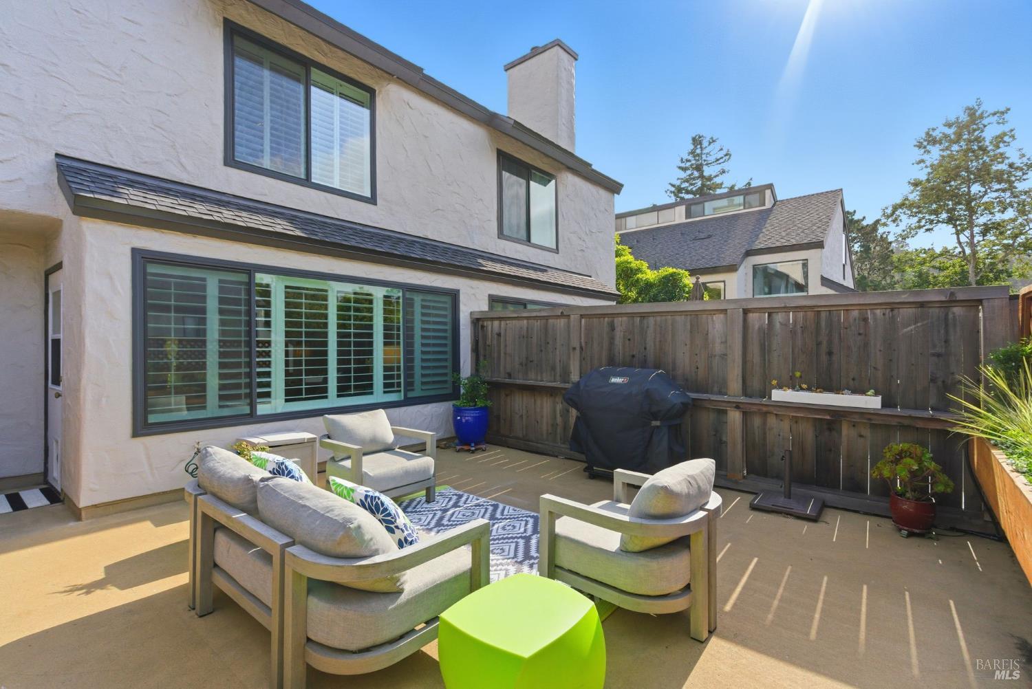 Detail Gallery Image 20 of 47 For 52 Park Ter, Mill Valley,  CA 94941 - 2 Beds | 1/1 Baths