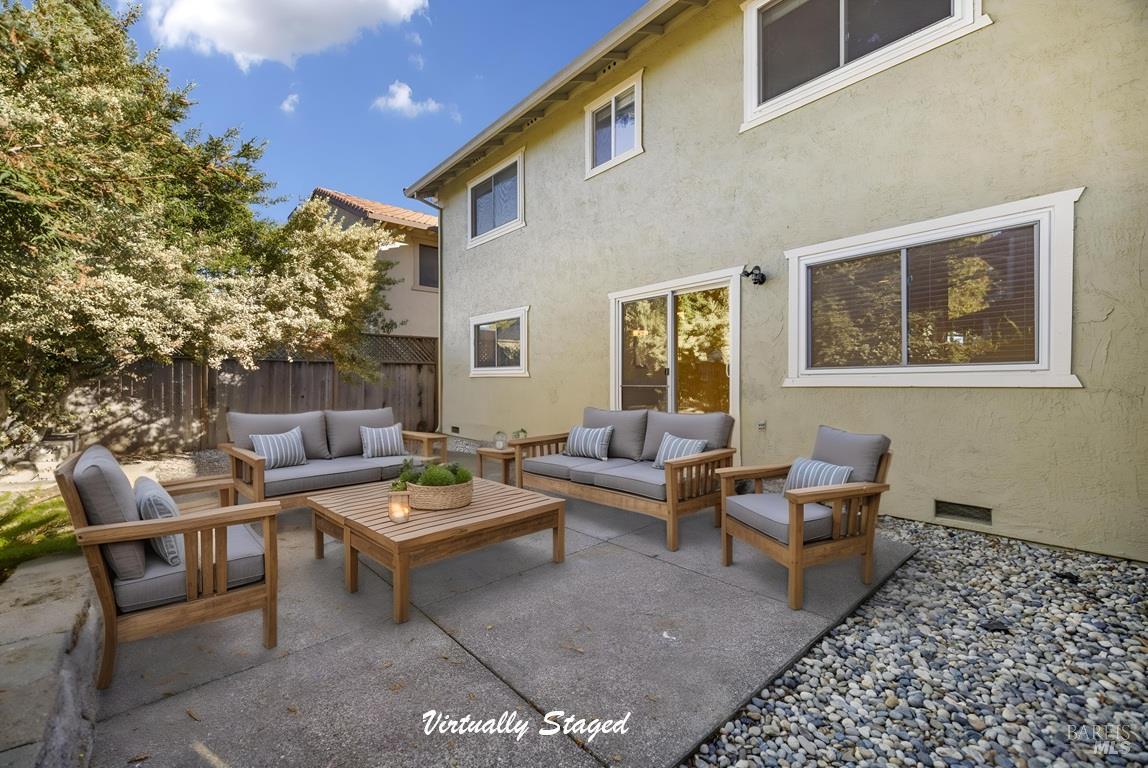Detail Gallery Image 23 of 26 For 985 Hacienda Cir, Rohnert Park,  CA 94928 - 2 Beds | 1/1 Baths
