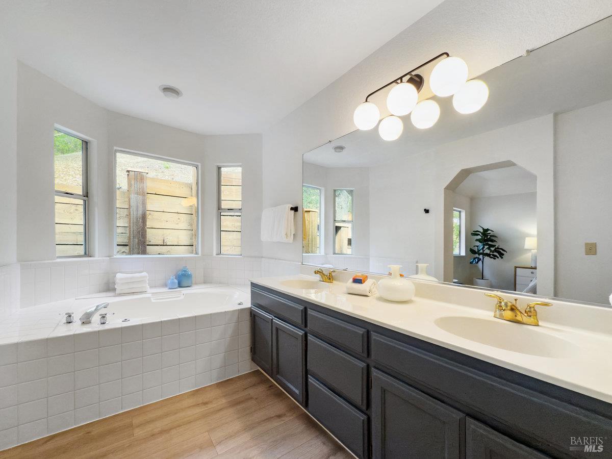 Detail Gallery Image 22 of 47 For 213 Deborah Ct, Novato,  CA 94949 - 4 Beds | 3 Baths