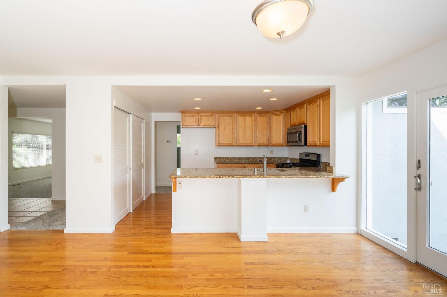 Detail Gallery Image 31 of 64 For 4248 Leafwood Cir, Santa Rosa,  CA 95405 - 3 Beds | 2 Baths