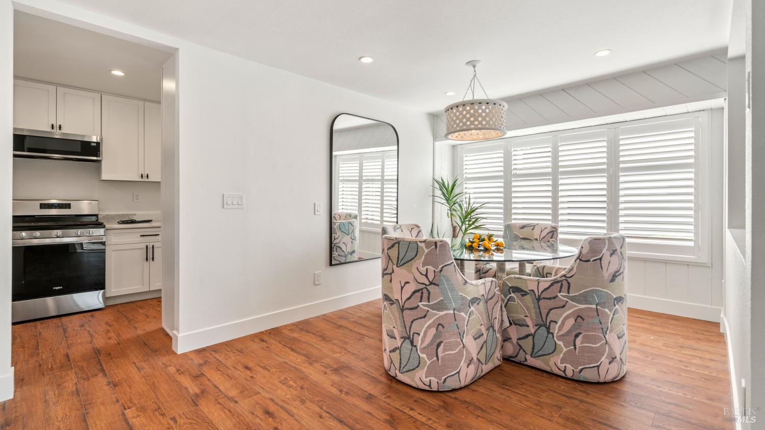 Detail Gallery Image 10 of 34 For 1320 North St #33,  Santa Rosa,  CA 95404 - 2 Beds | 2 Baths