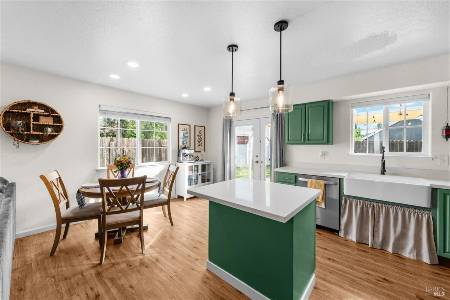 Detail Gallery Image 12 of 45 For 500 Gregory Dr, Vacaville,  CA 95687 - 3 Beds | 2 Baths