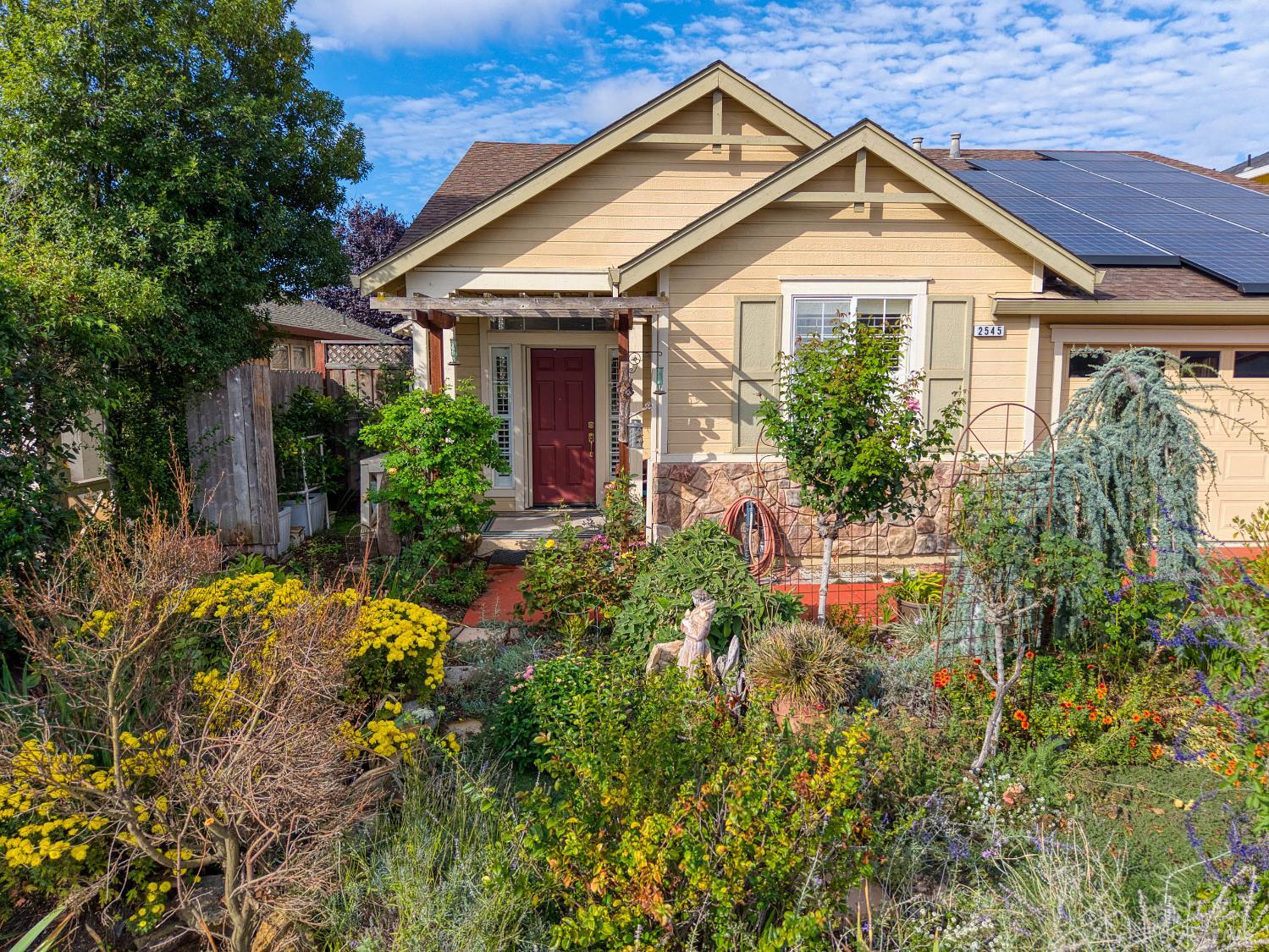 Detail Gallery Image 6 of 59 For 2545 Thistle Creek St, Santa Rosa,  CA 95404 - 3 Beds | 2 Baths