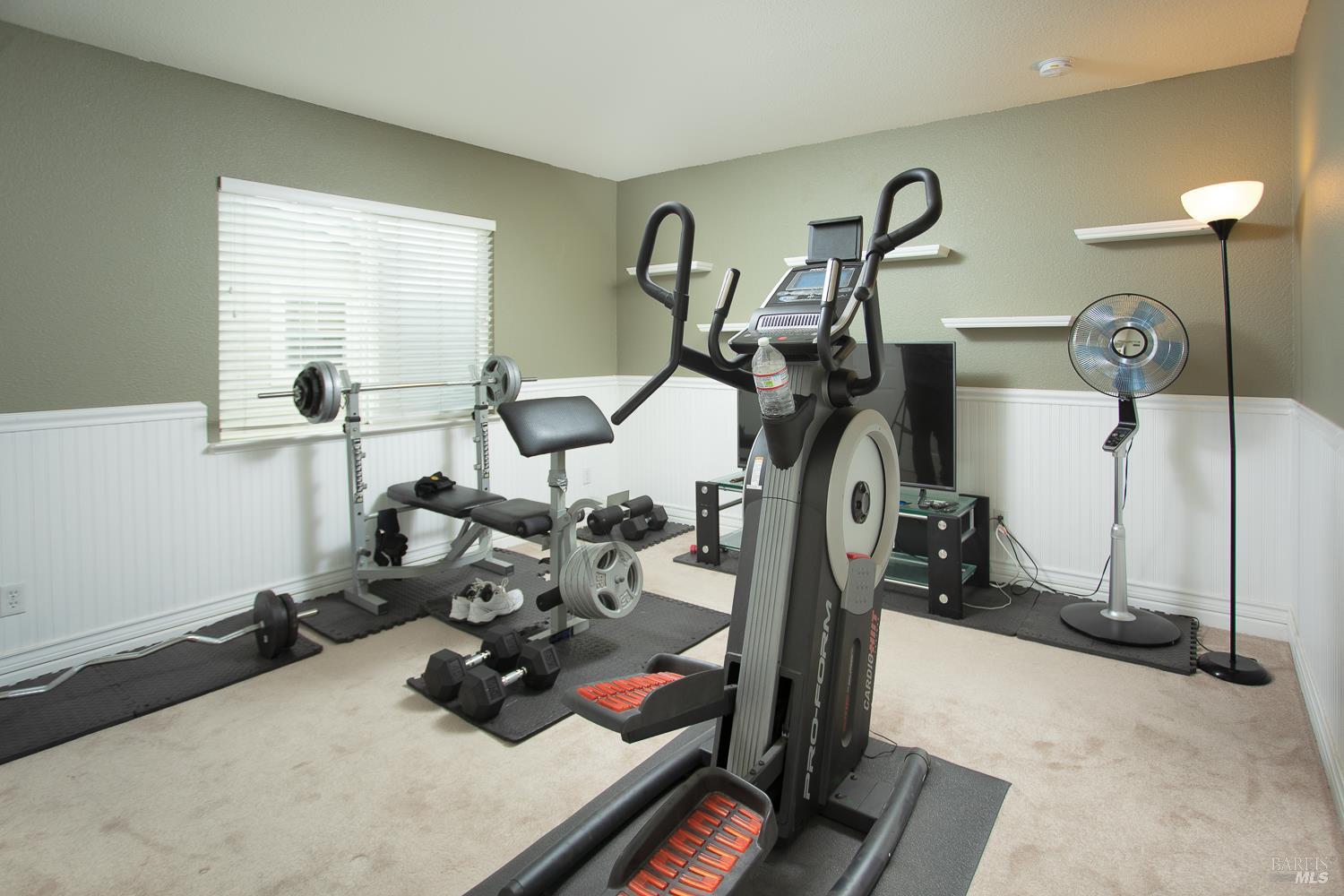 Detail Gallery Image 43 of 68 For 1440 Folsom Downs Cir, Dixon,  CA 95620 - 5 Beds | 3/1 Baths