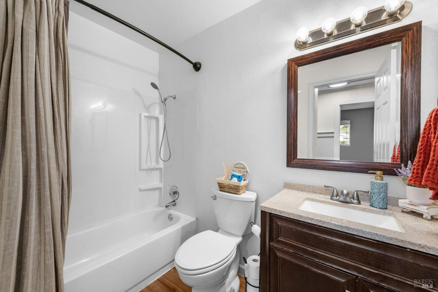 Detail Gallery Image 20 of 45 For 500 Gregory Dr, Vacaville,  CA 95687 - 3 Beds | 2 Baths