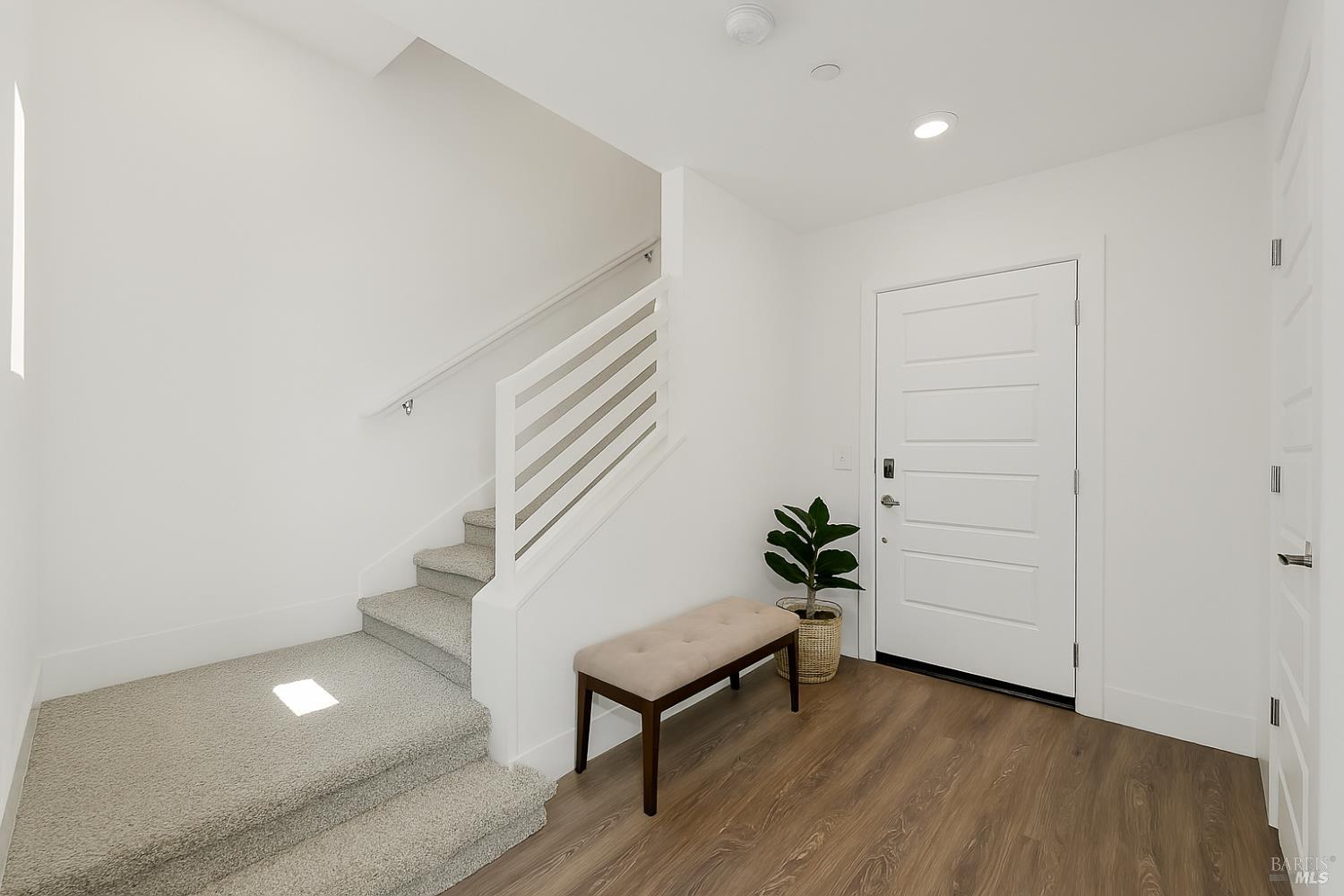 Detail Gallery Image 17 of 19 For 206 Verandah Ave, Novato,  CA 94945 - 3 Beds | 3 Baths