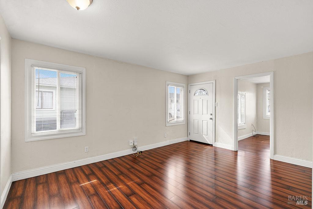 Detail Gallery Image 6 of 28 For 2020 19th St, San Pablo,  CA 94806 - 2 Beds | 1 Baths