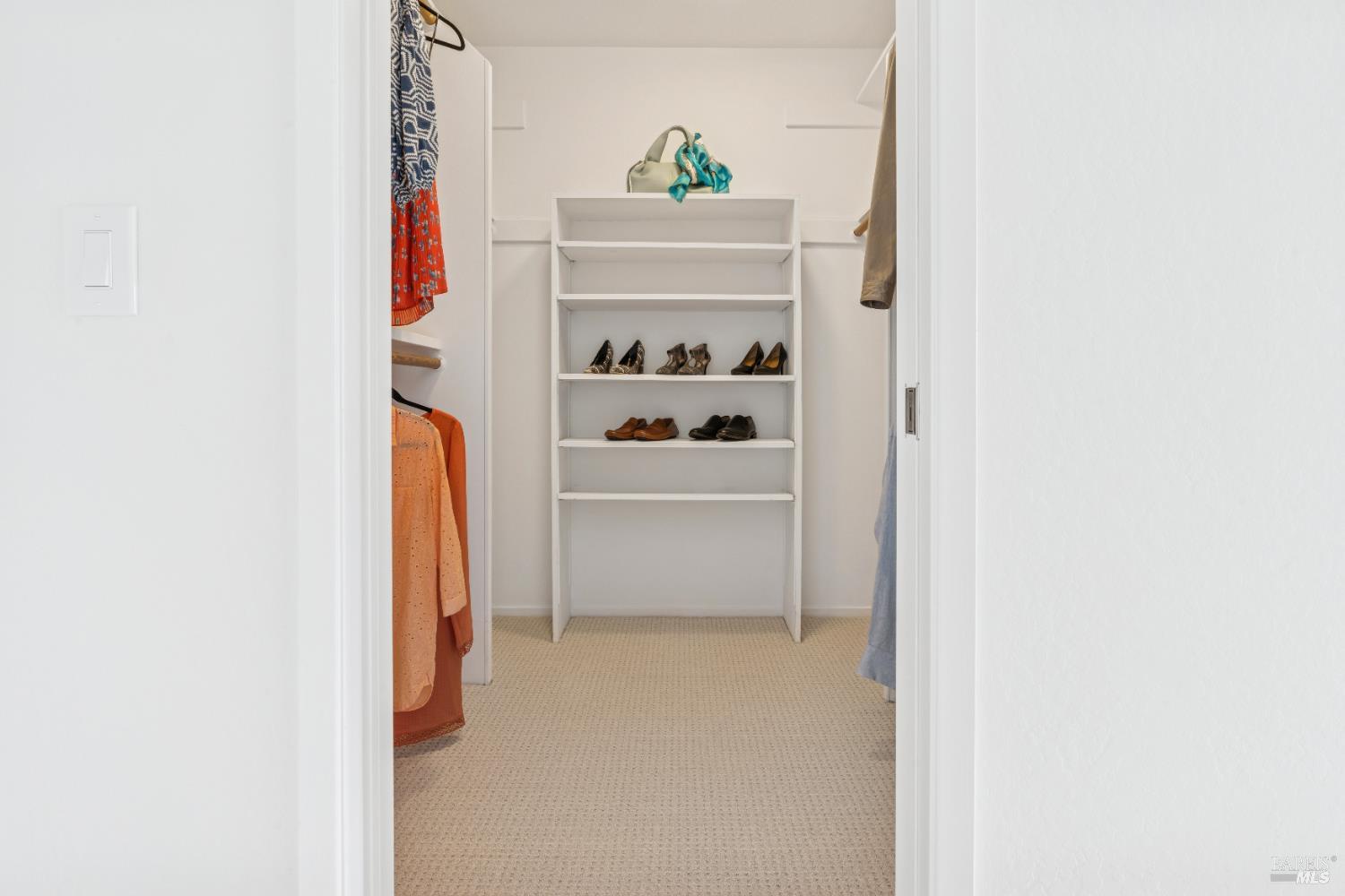 Detail Gallery Image 24 of 57 For 24 Bonnie Banks Way, San Rafael,  CA 94901 - 4 Beds | 3/1 Baths