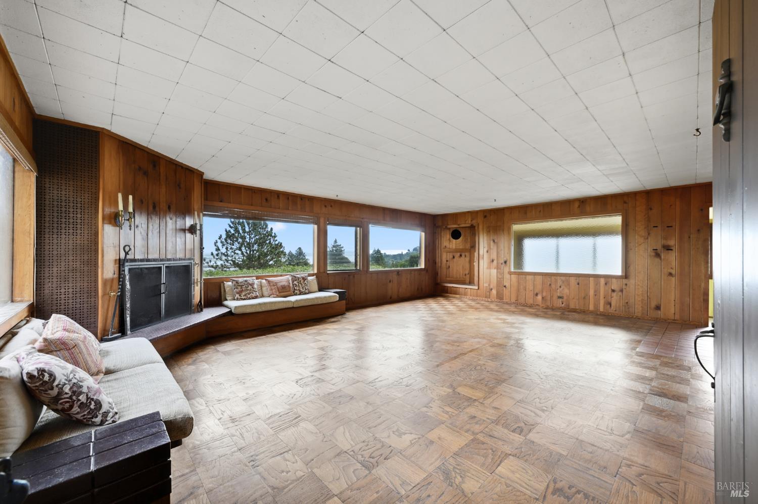 Detail Gallery Image 8 of 43 For 666 Redwood Ave, Corte Madera,  CA 94925 - 3 Beds | 2 Baths