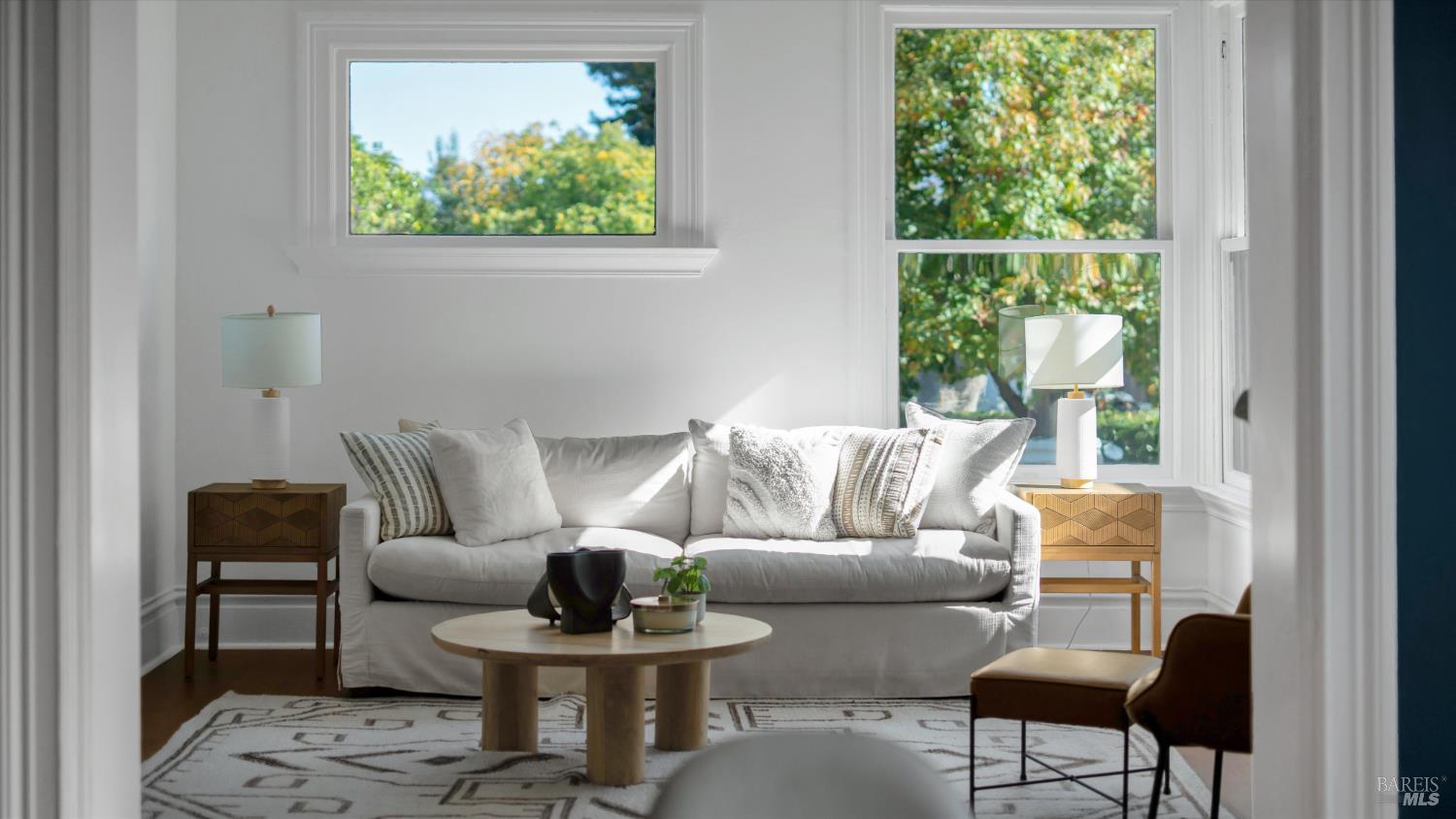 Detail Gallery Image 6 of 57 For 431 Brown St, Napa,  CA 94559 - 5 Beds | 2 Baths