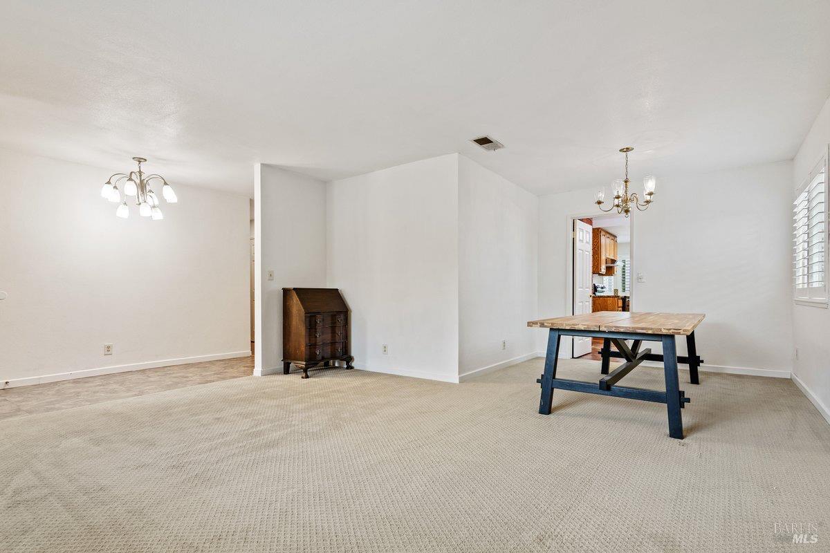 Detail Gallery Image 3 of 24 For 1275 Granada St, Vallejo,  CA 94591 - 3 Beds | 2 Baths