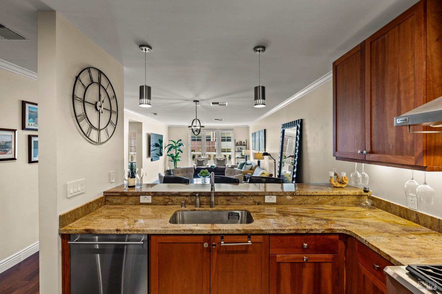 Detail Gallery Image 12 of 26 For 588 Main St #204,  Napa,  CA 94559 - 1 Beds | 1 Baths