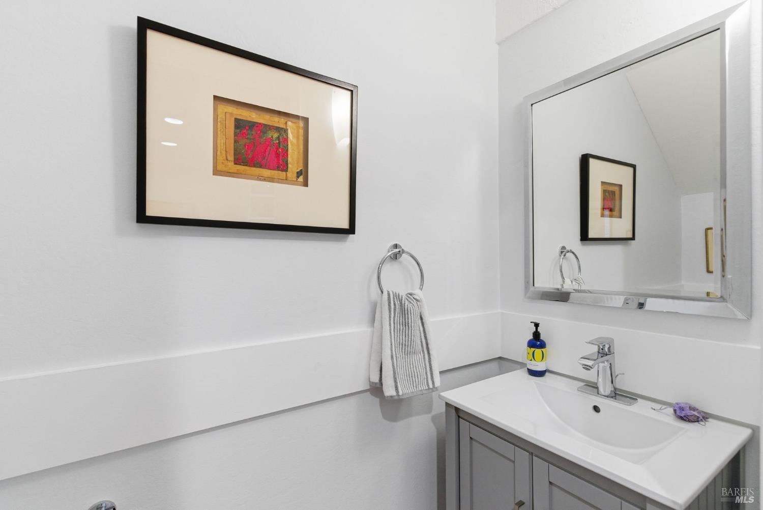 Detail Gallery Image 14 of 47 For 52 Park Ter, Mill Valley,  CA 94941 - 2 Beds | 1/1 Baths