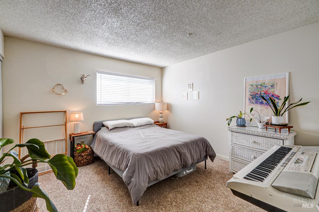 Detail Gallery Image 8 of 14 For 726 Orchard St, Santa Rosa,  CA 95404 - – Beds | – Baths