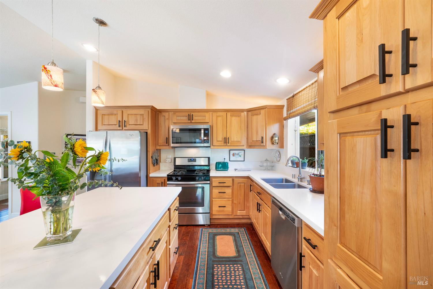 Detail Gallery Image 9 of 28 For 56 Laguna Seca Ct, Saint Helena,  CA 94574 - 3 Beds | 2 Baths