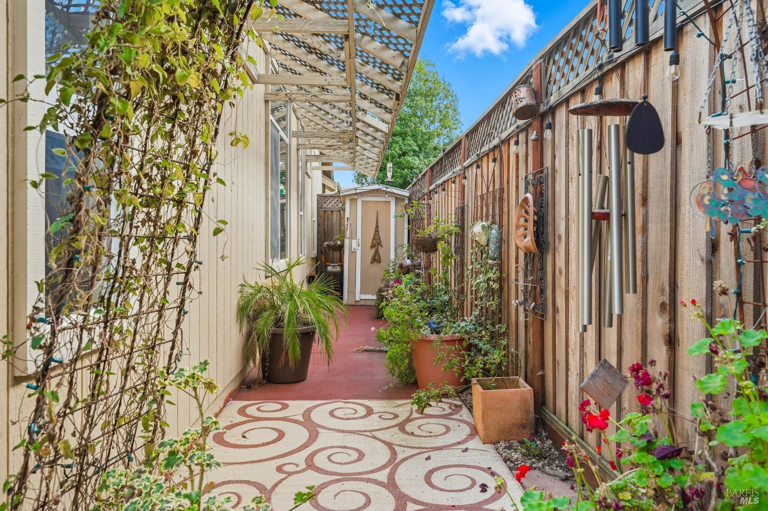 Detail Gallery Image 44 of 59 For 2545 Thistle Creek St, Santa Rosa,  CA 95404 - 3 Beds | 2 Baths