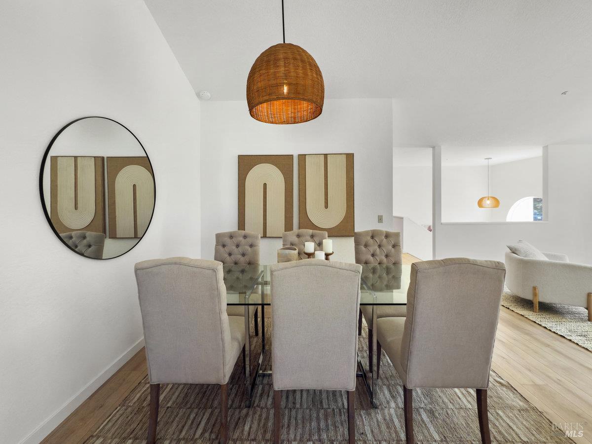 Detail Gallery Image 9 of 47 For 213 Deborah Ct, Novato,  CA 94949 - 4 Beds | 3 Baths