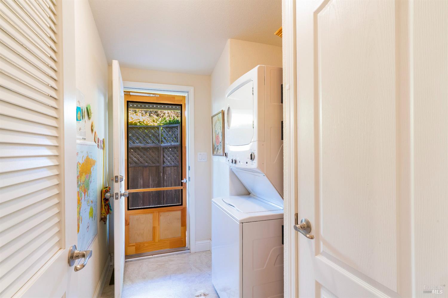 Detail Gallery Image 13 of 28 For 56 Laguna Seca Ct, Saint Helena,  CA 94574 - 3 Beds | 2 Baths