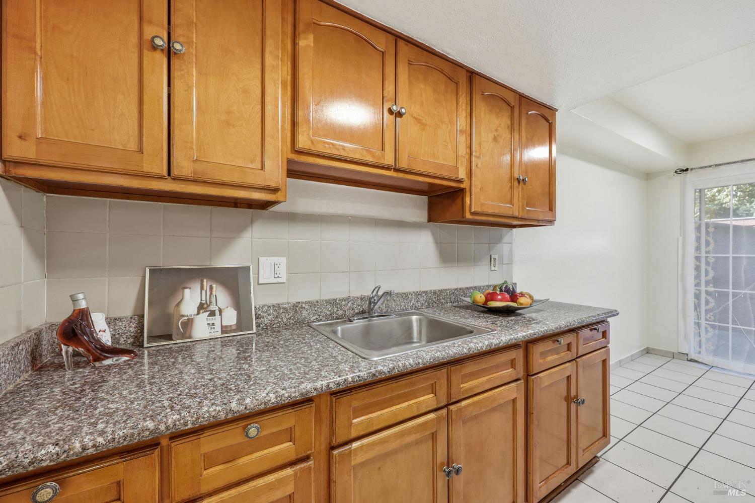 Detail Gallery Image 9 of 43 For 788 Simpson Pl, Santa Rosa,  CA 95401 - 3 Beds | 1/1 Baths